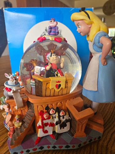 Disney alice wonderland - alice,
