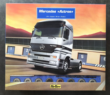 MERCEDES "ACTROS" 1/24 HELLER (coffret avec colle, peinture, pinceau)