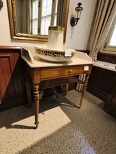 ancienne coiffeuse dessus