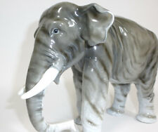 Pfeffer Gotha Grande Figurine D'Éléphant En Porcelaine Années 1920