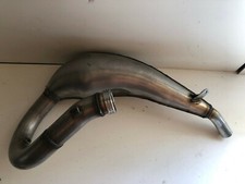 UN POT D ECHAPPEMENT