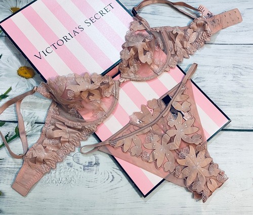 Victoria secret ensemble - victoria's,