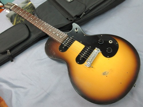 Gibson melody maker double - gibson, vs