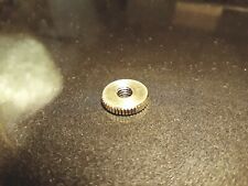 ÉCROU MOLETÉ  M6 FIXATION