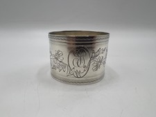 BEAU ROND DE SERVIETTE EN