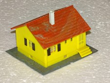 KIBRI VOLLMER FALLER   MAQUETTE MONTÉE D'UNE PETITE MAISON EN BOIS  ECHELLE H0
