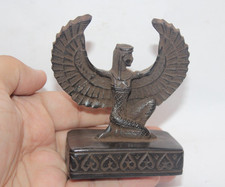 Statue pharaonique ancienne