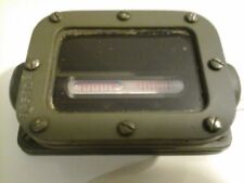 Niveau militaire pour antenne ou pièce d'artillerie