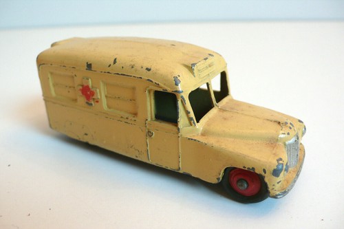 Dinky toys england ambulance - dinky,