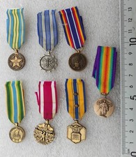 LOT 7 MEDAILLES MINIATURES USA