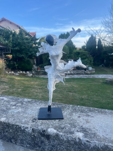 Sculpture contemporaine - , en