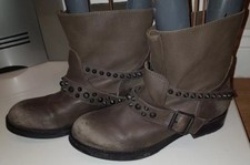 Bottes cloutées motard