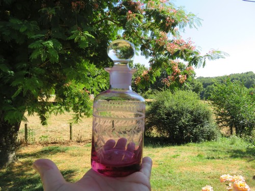 Ancien flacon verre taillé - ancien,