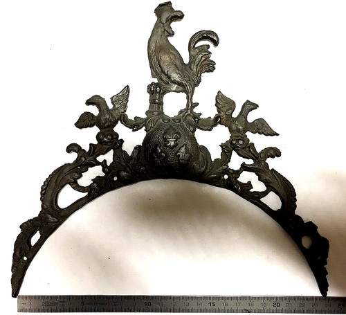 Fronton aux lys coq clock - coq,