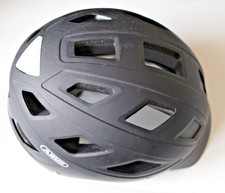 Casque vélo de ville premium Abus avec feu arrière. Parfait état, très peu servi