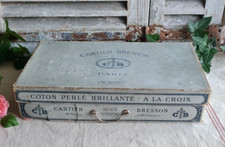ANCIENNE BOITE EN CARTON