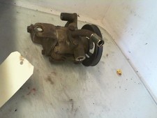 Pompe direction assistee occasion NISSAN PICK-UP III Phase 2 - 2.5 TDI 4x4 -