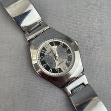 Montre femme SWATCH bracelet inox semi-rigide fonctionne pile neuve