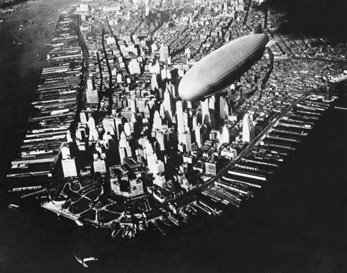 Zeppelin dirigible flying - zeppelin, over
