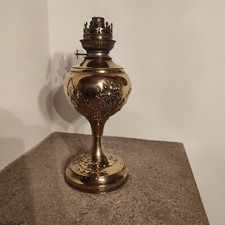 Beau et ancien pied de lampe