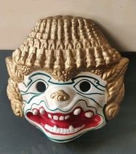 Masque Dieu Singe Hindou Hanuman. En Céramique Polychrome. Dim 13,5 x 13 cm