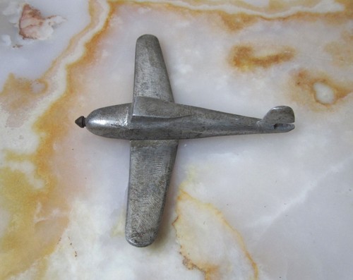 Ancien petit avion - jouet, en