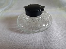 Encrier verre moulé couvercle