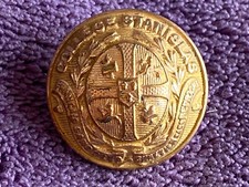 Bouton d'uniforme du collège