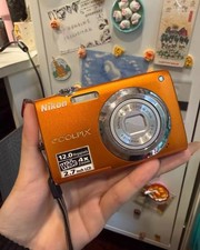 Nikon COOLPIX S3000 Digital