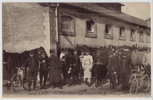 Cpa lyon militaire - -, 69