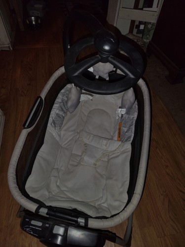 Graco baby bassinet - baby,