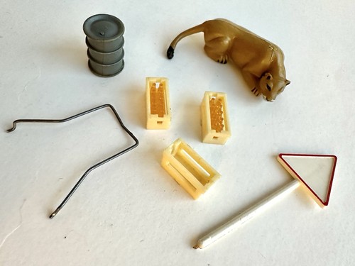 Lot accessoires dinky toys - lot,