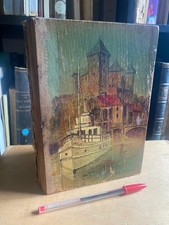 Boîte décorative en forme de