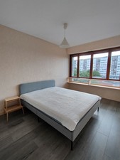 Lit double IKEA SLATTUM  et