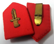 Army Gorgets Couteau / Dague / Baïonnette En Feutre Rouge Avec Clip Arrière