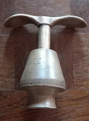 Ancienne originale capsuleuse