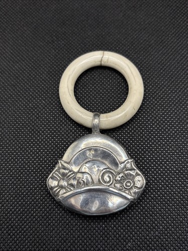 Ancien hochet argent massif - en,