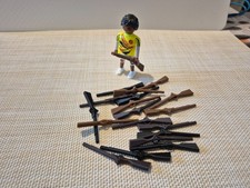 Armes (fusil, revolver etc...)