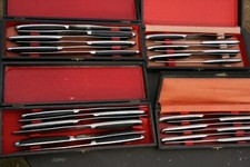 couteaux de table anciens bouton d'or inox 12 à entremets et 12 grands**