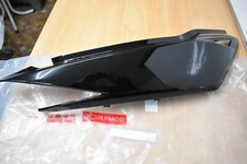 Carénage arrière droit noir