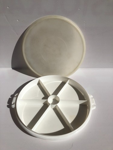 Tupperware grand plat - ❤️,