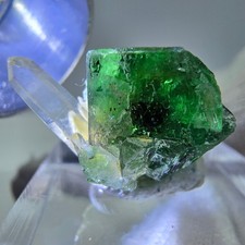 Cube de fluorite fantôme
