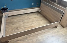 Lit Graphic Conforama 140 x 200 avec tete de lit et sommier