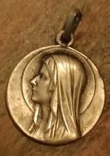 Médaille Religieuse Ancienne