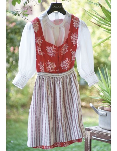 Costume tyrolien dirndl 40 - tyrolien,