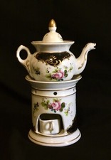 TISANIÈRE EN PORCELAINE DE SEVRES ÉPOQUE 19éme SIÈCLE EN PARFAIT ÉTAT