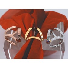 Attache-foulards à trois