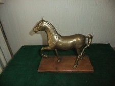 Statuette de cheval en laiton