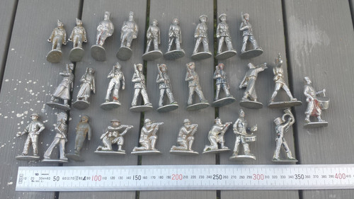 Lot anciens soldats de - 28,