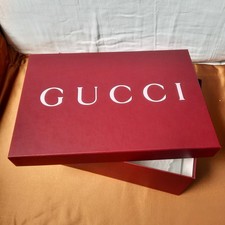 Boîte Gucci bordeaux mat avec